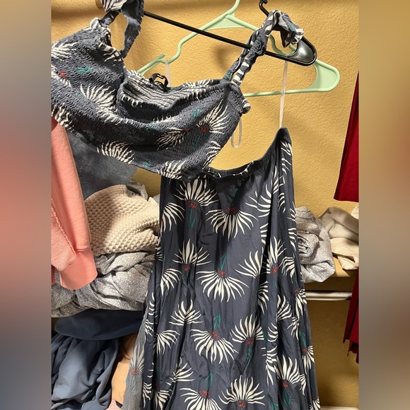 Lulus Two piece Maxi Dress - Picture 3 of 3